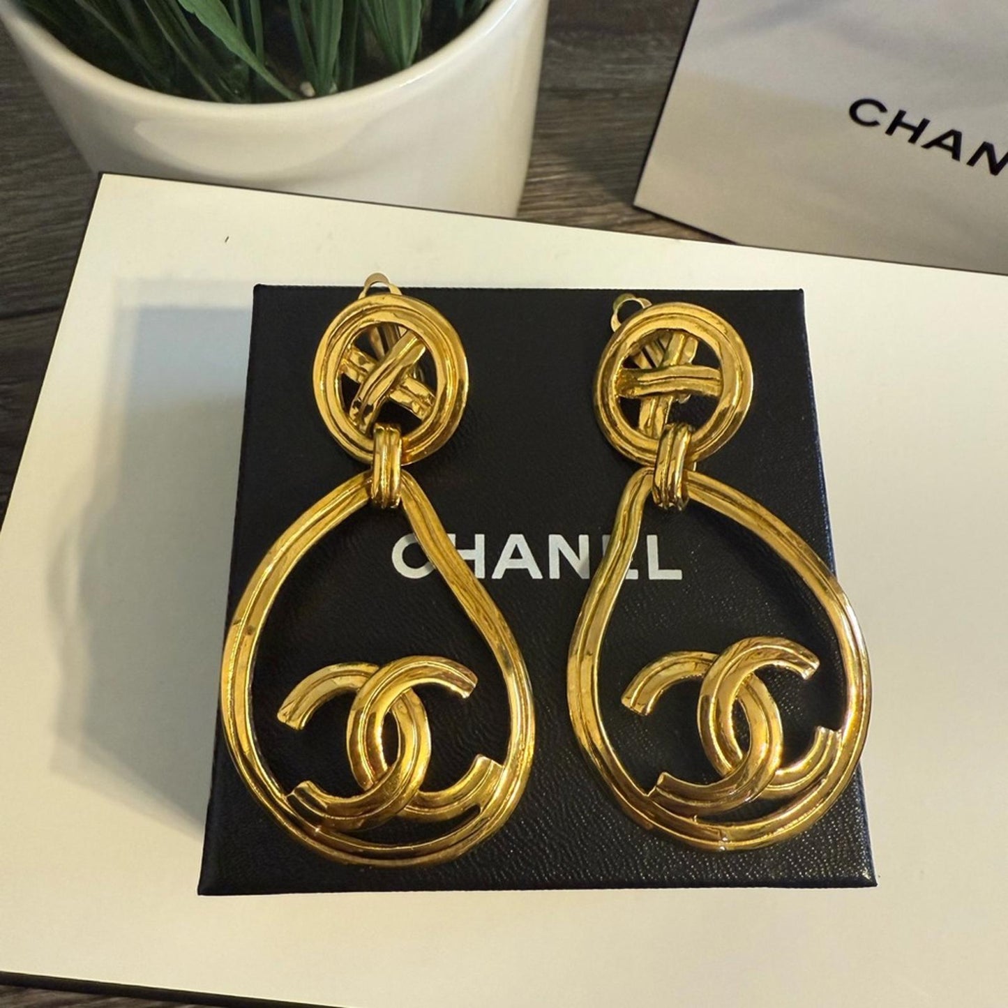 Beautiful CHANEL Vintage Gold CC Statement Dangle Clip On Earrings