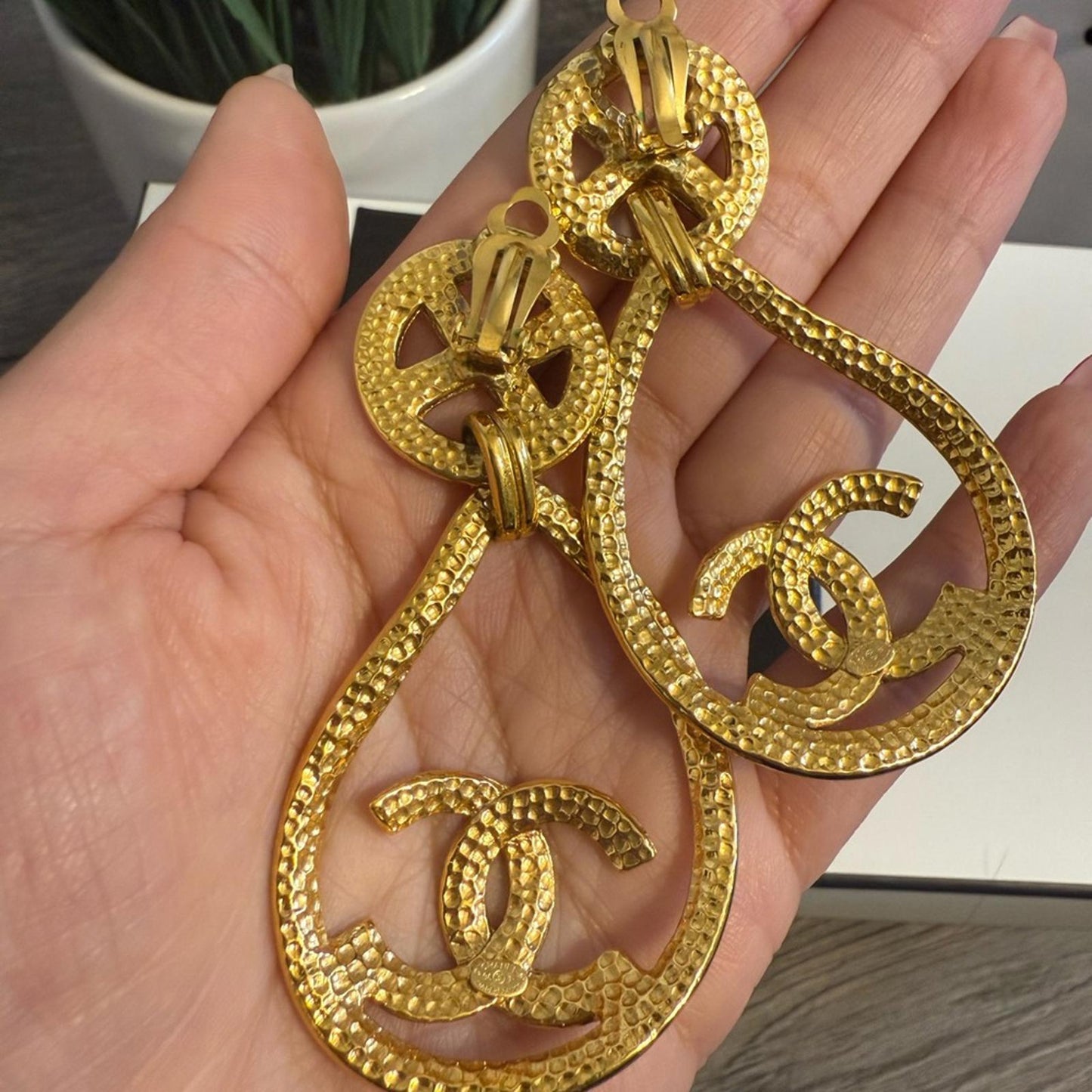 Beautiful CHANEL Vintage Gold CC Statement Dangle Clip On Earrings