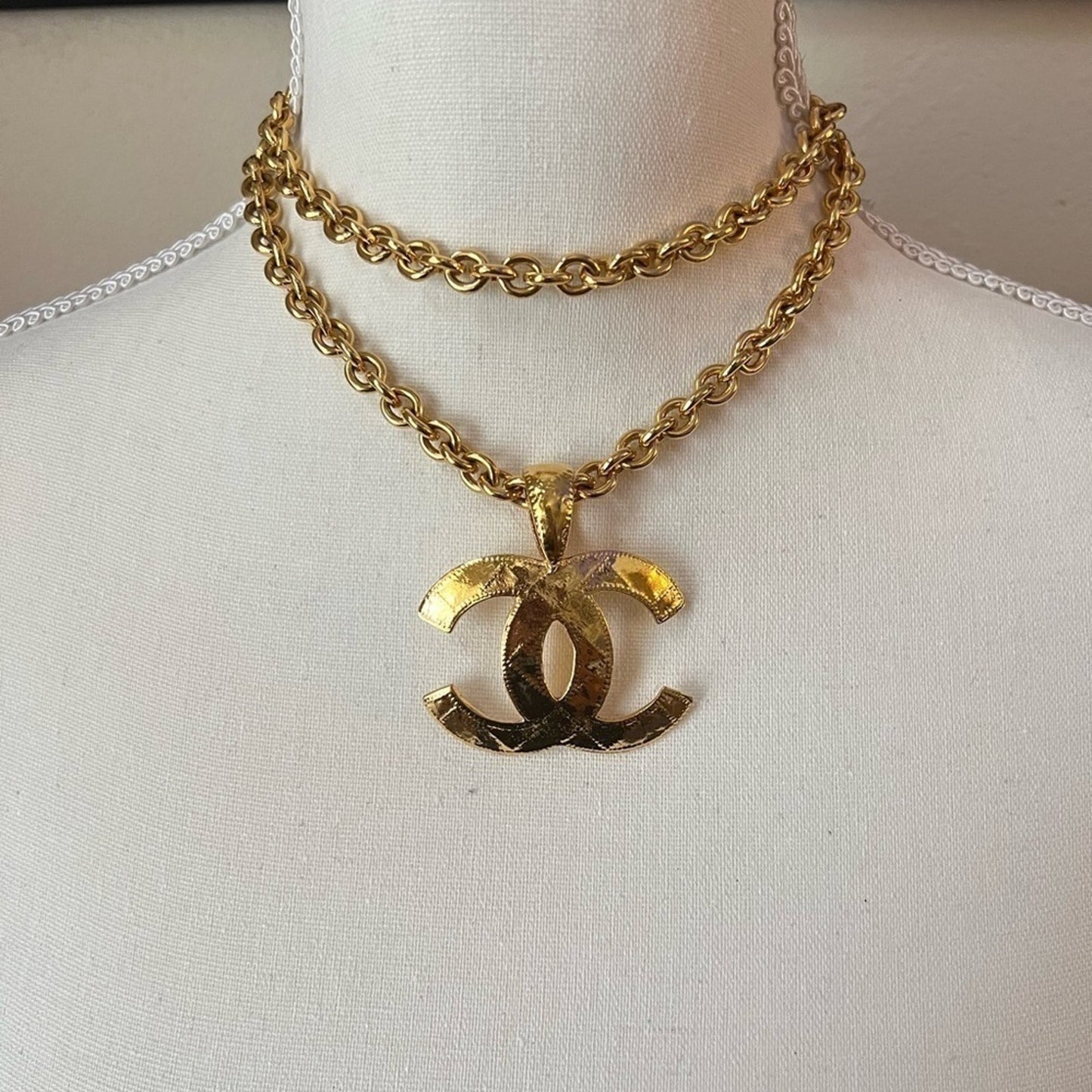 CHANEL Vintage Quilted CC Pendant Necklace