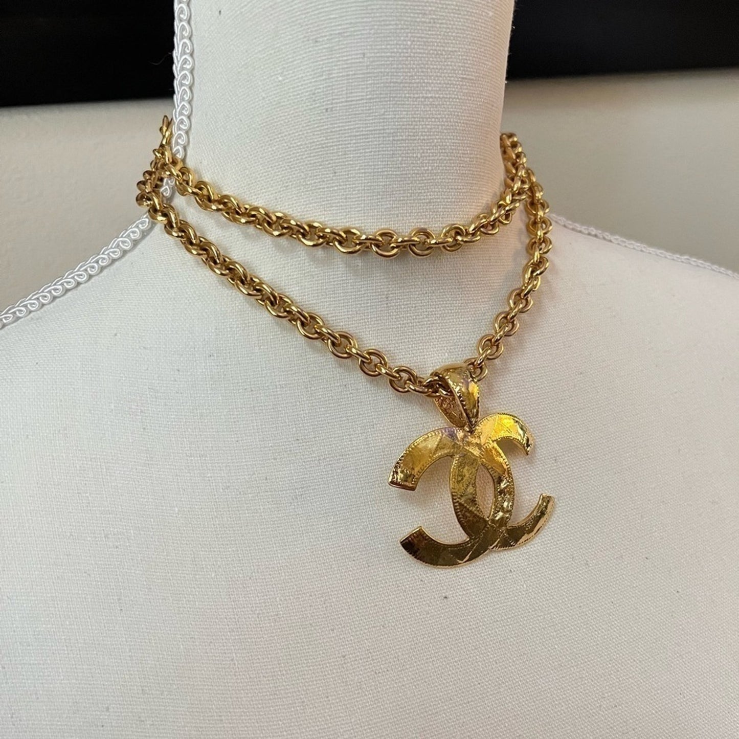 CHANEL Vintage Quilted CC Pendant Necklace