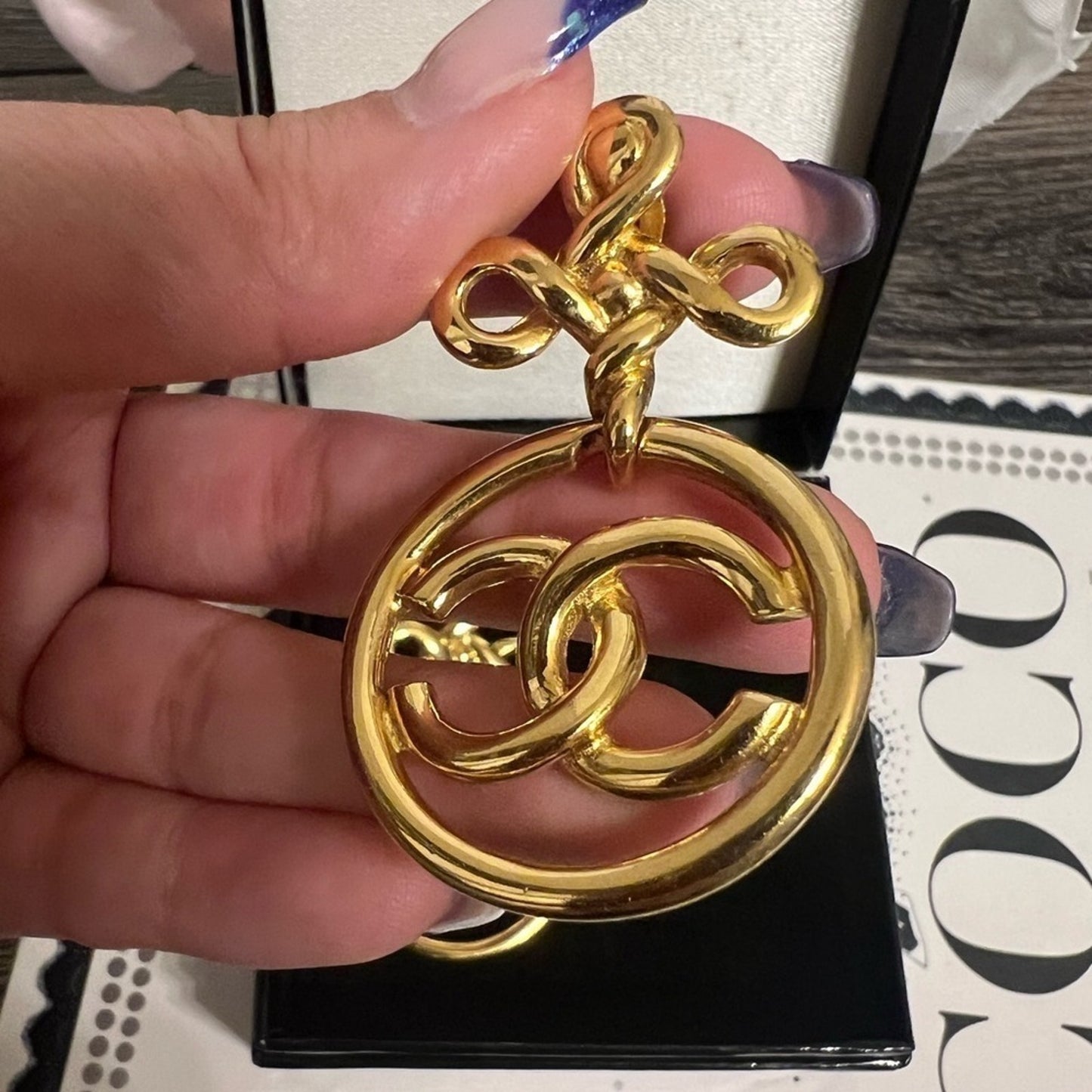 CHANEL Vintage Gold CC Knot Drop Earrings