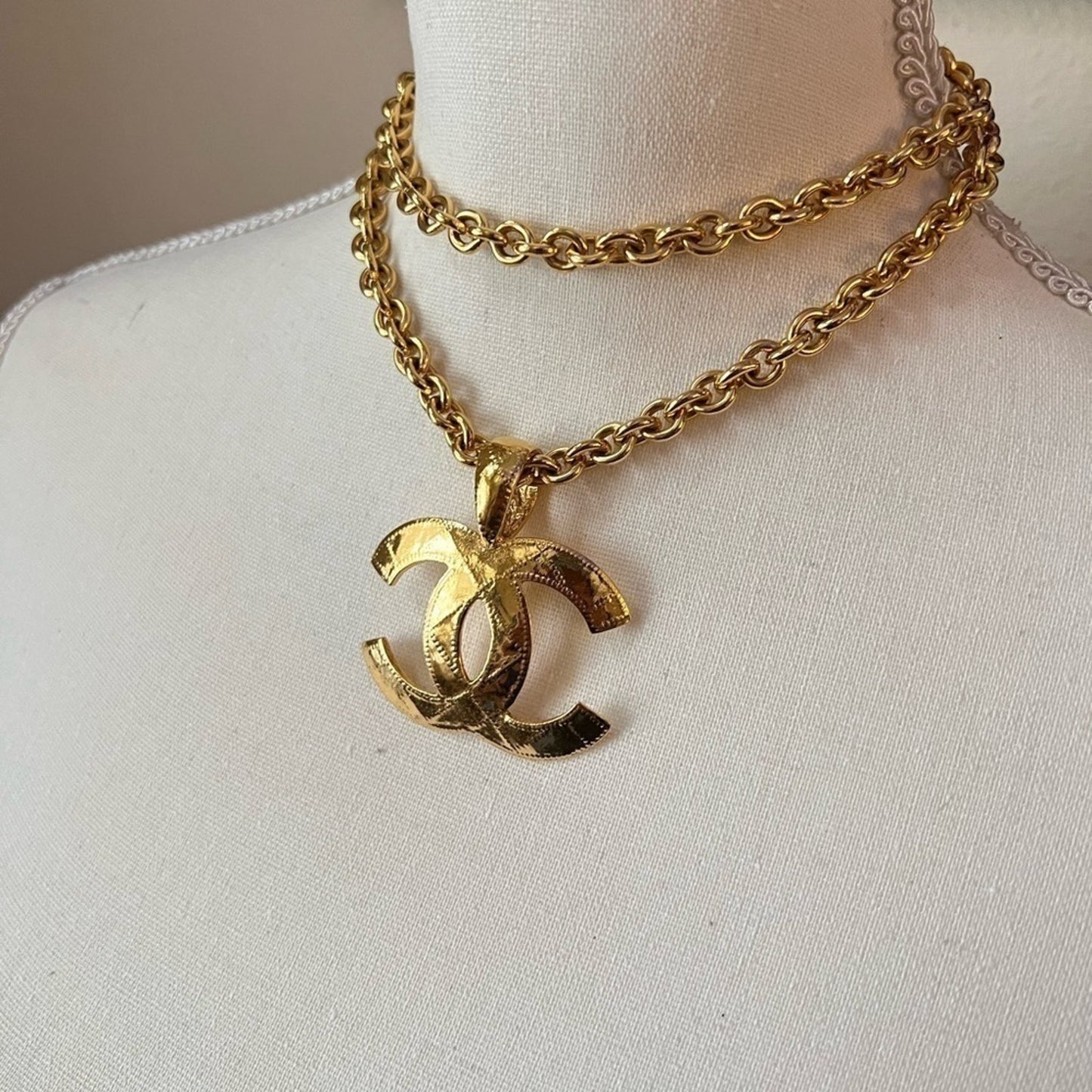 CHANEL Vintage Quilted CC Pendant Necklace